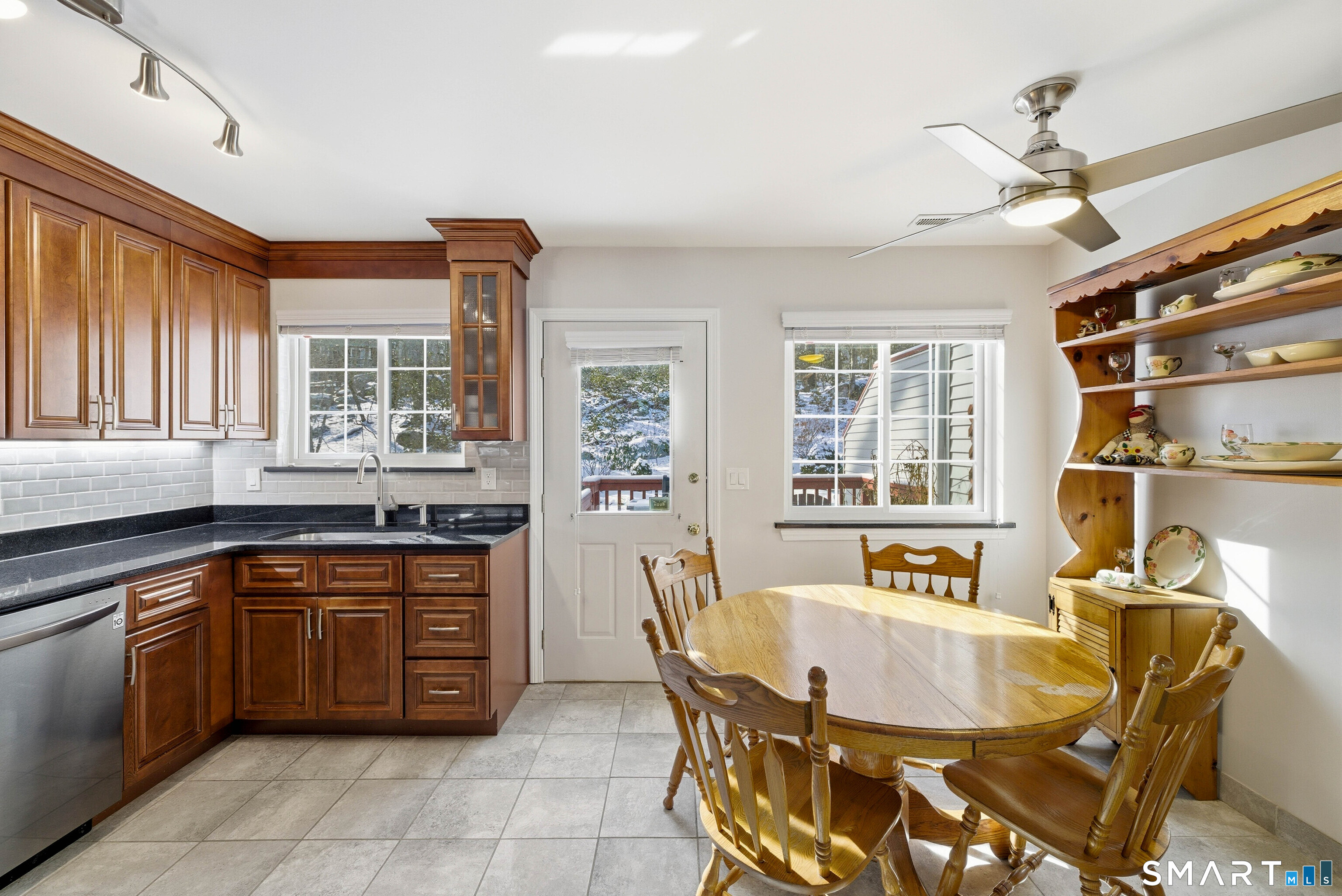 310 Boston Post Road, Unit 152 Waterford, CT 06385 - Photo 8 of 26