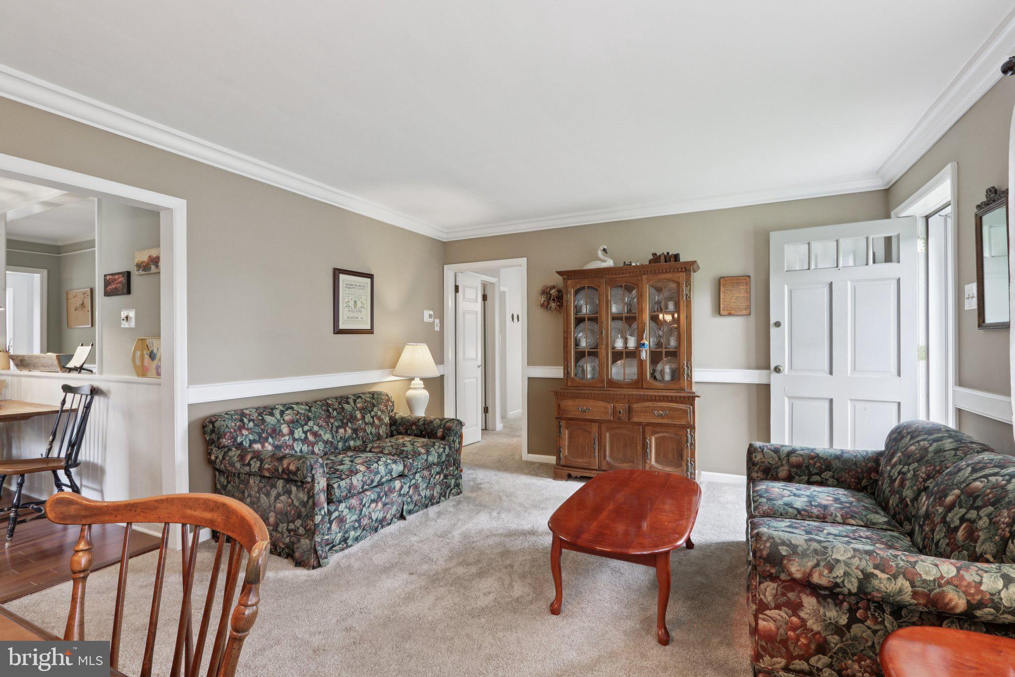 407 Pinecrest Road Norristown, PA 19403 - Photo 8 of 57 Gallery Image 8