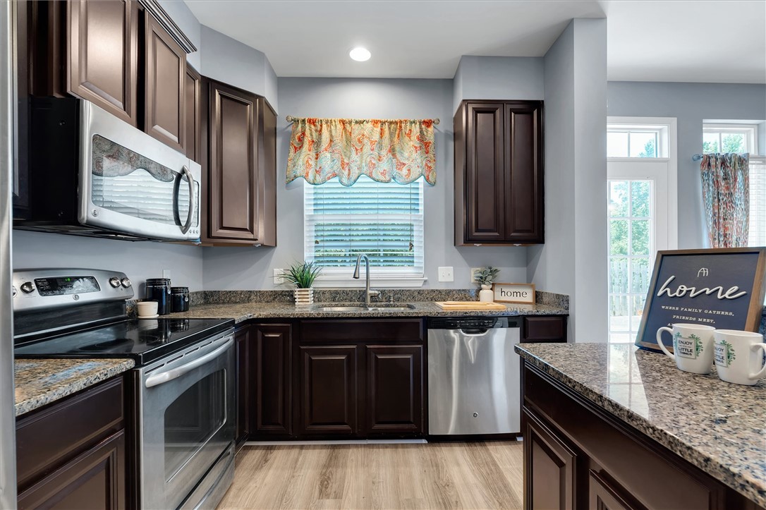108 Awendaw Way Greenville, SC 29607 - Photo 16 of 29