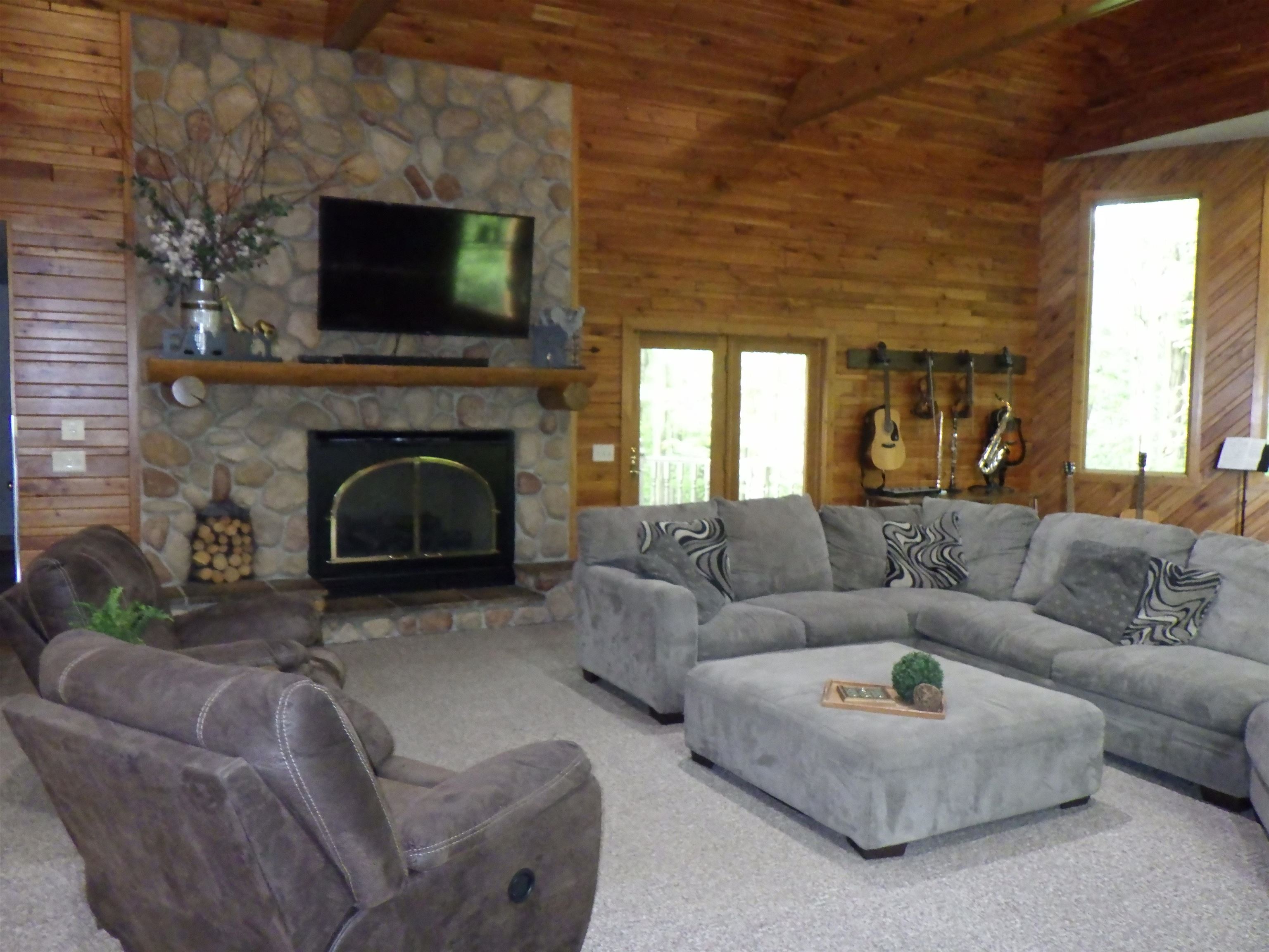 E7696 Horn Road Clintonville, WI 54929 - Photo 11 of 86
