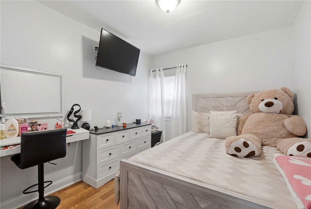 50 Primrose Street Pawtucket, RI 02860 - Photo 13 of 36