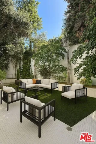 $12,000 | 15020 Encanto Drive, Sherman Oaks, CA 91403