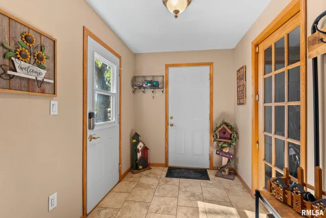 $420,000 | 1487 McCloud Road, Aledo, IL 61231