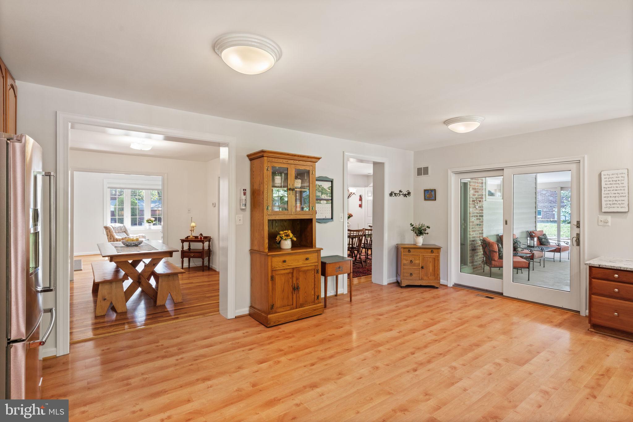 8617 Victoria Road Springfield, VA 22151 - Photo 15 of 42