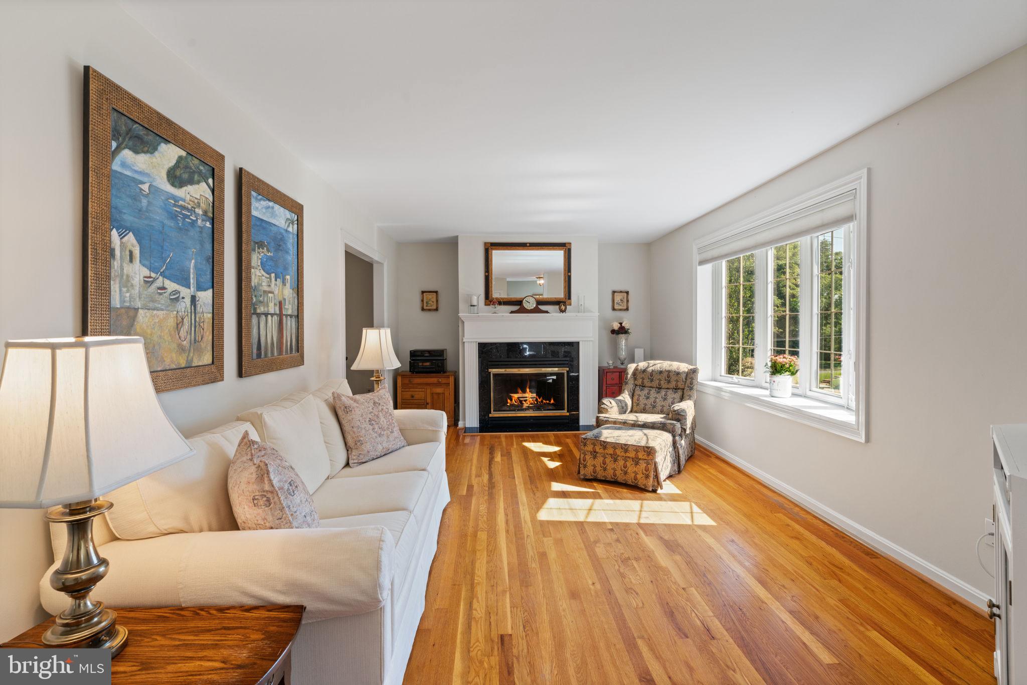 8617 Victoria Road Springfield, VA 22151 - Photo 7 of 42