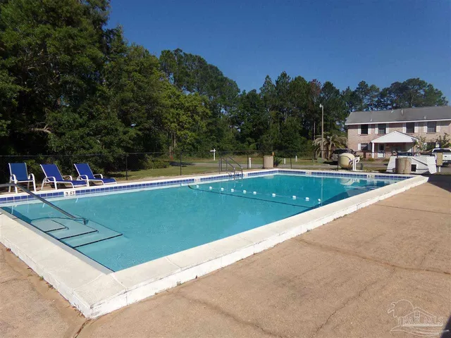 $1,300 | 1930 Bay Point Boulevard, Milton, FL 32583