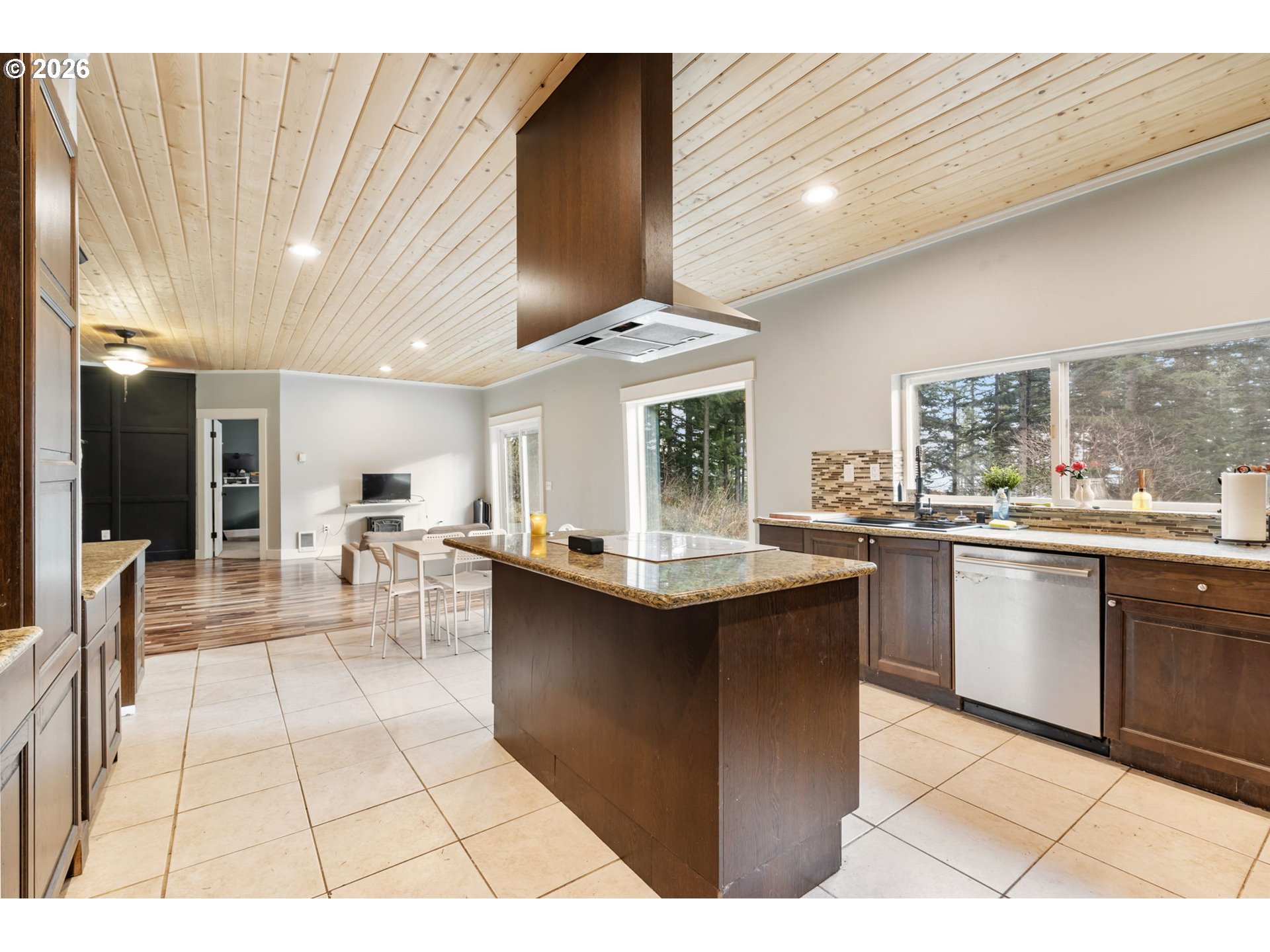 32717 Northeast 94th Street Camas, WA 98607 - Photo 6 of 37