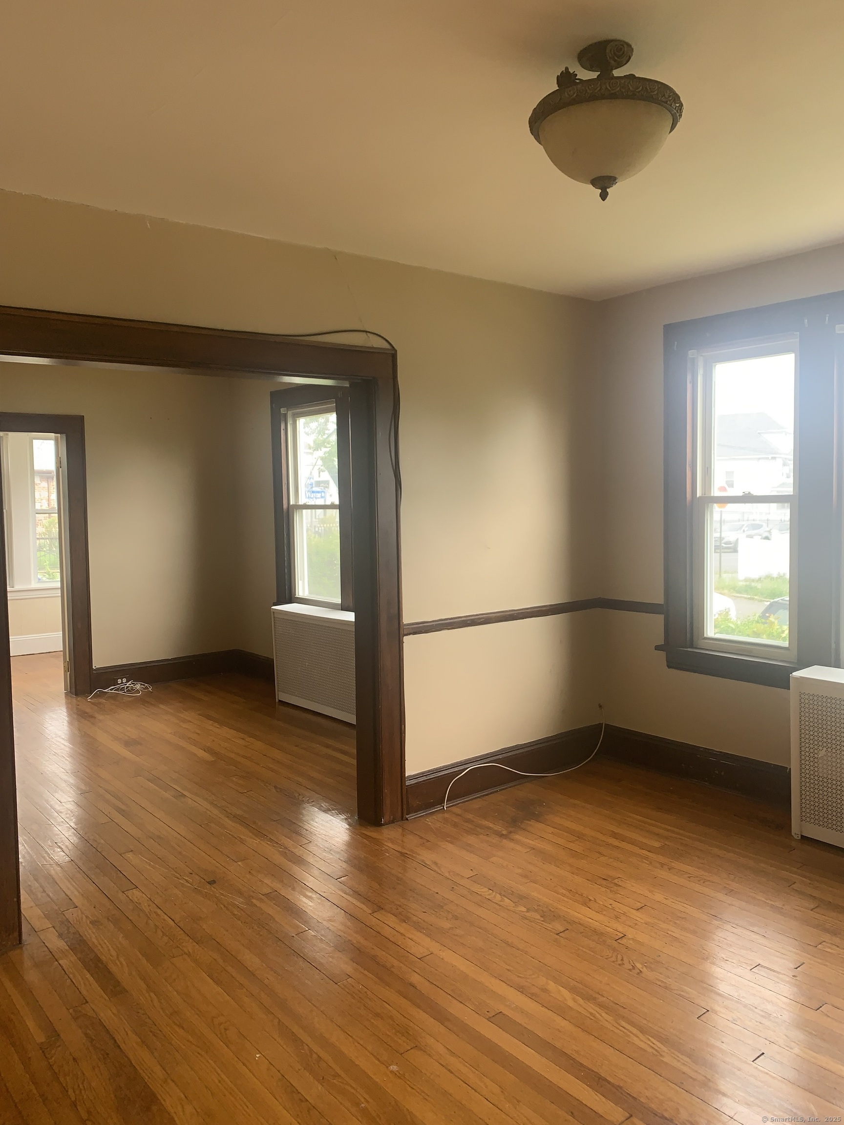 203 Wayne Street Bridgeport, CT 06606 - Photo 12 of 31