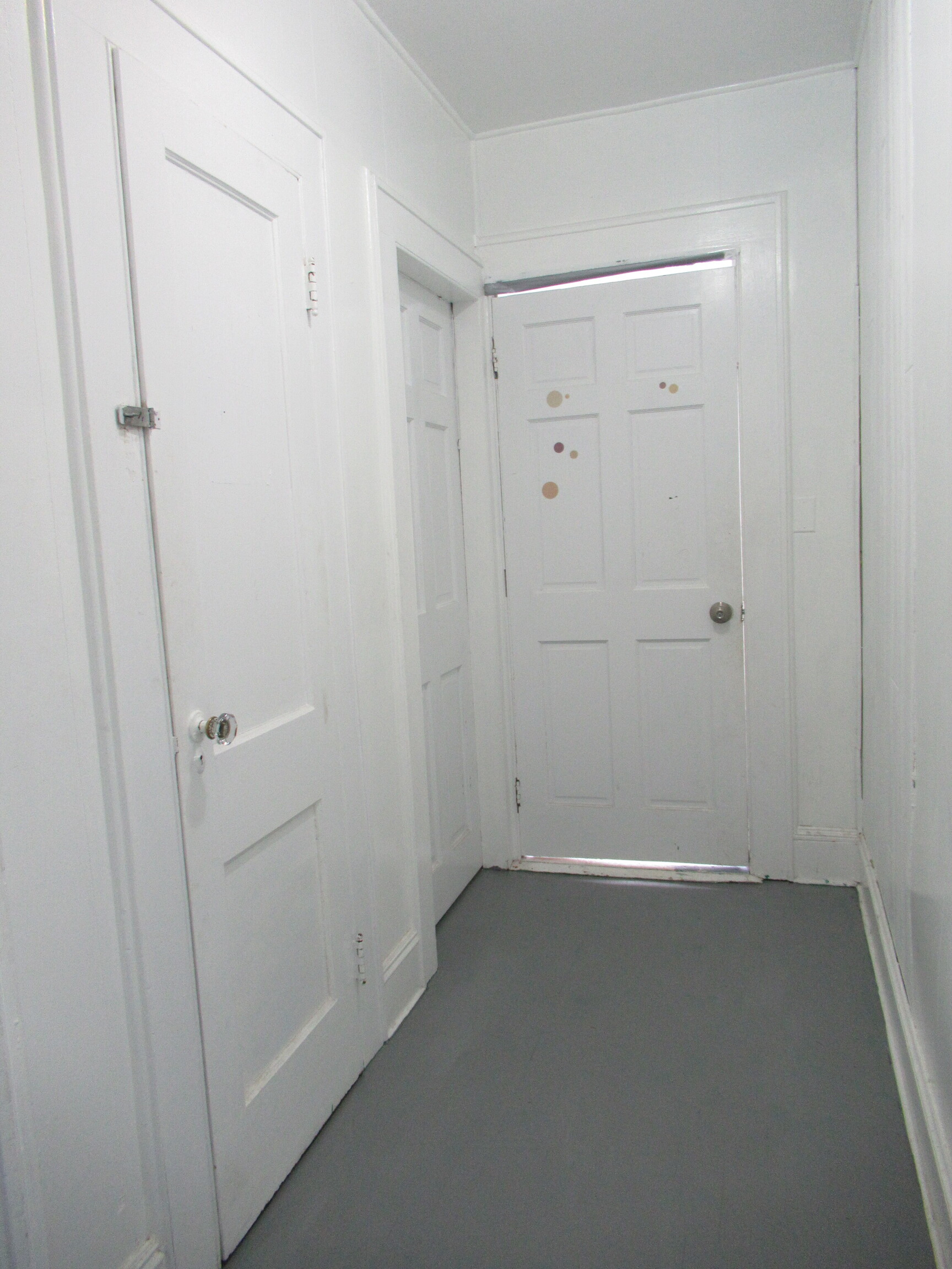 203 Wayne Street Bridgeport, CT 06606 - Photo 17 of 31