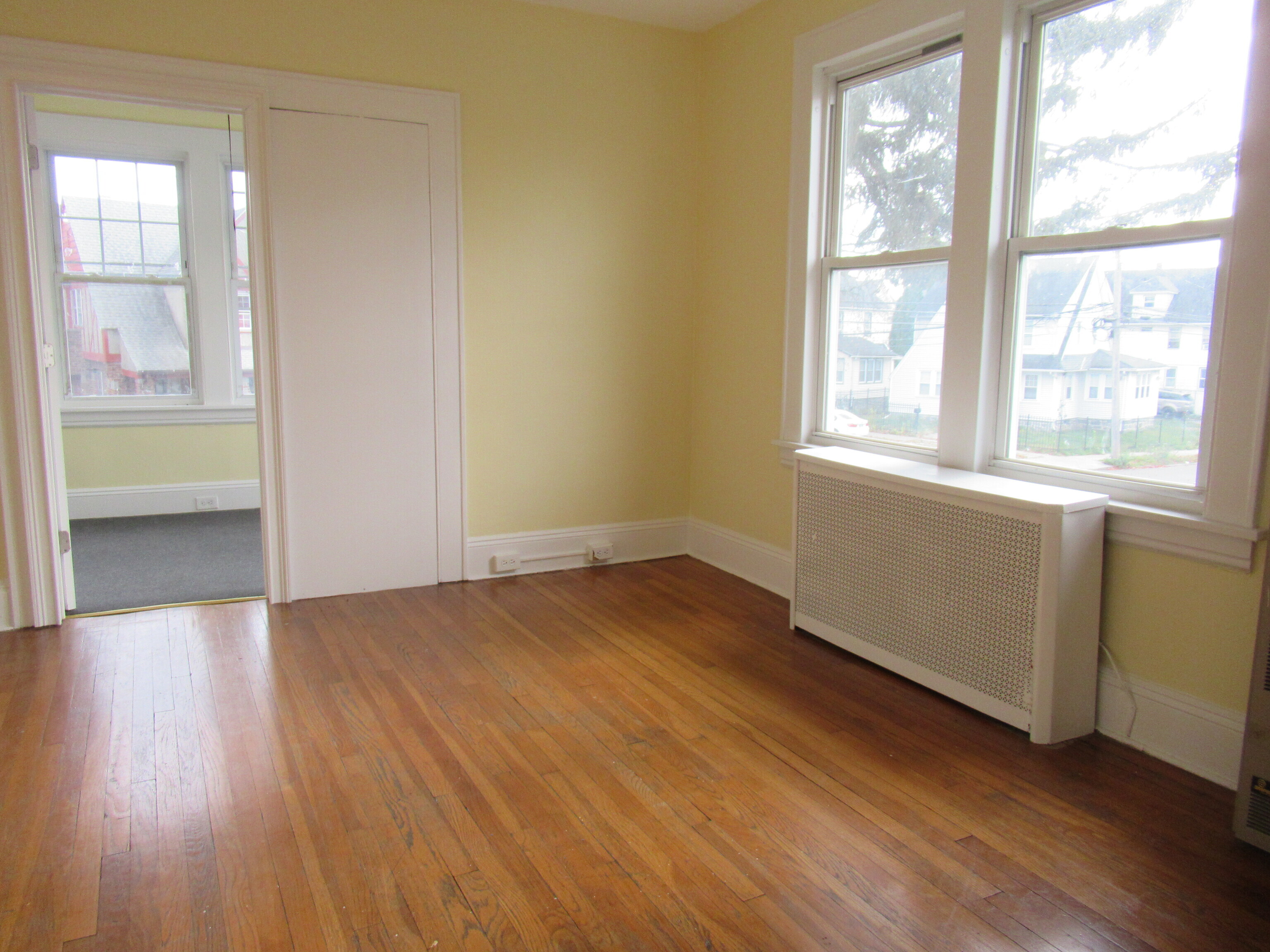 203 Wayne Street Bridgeport, CT 06606 - Photo 18 of 31