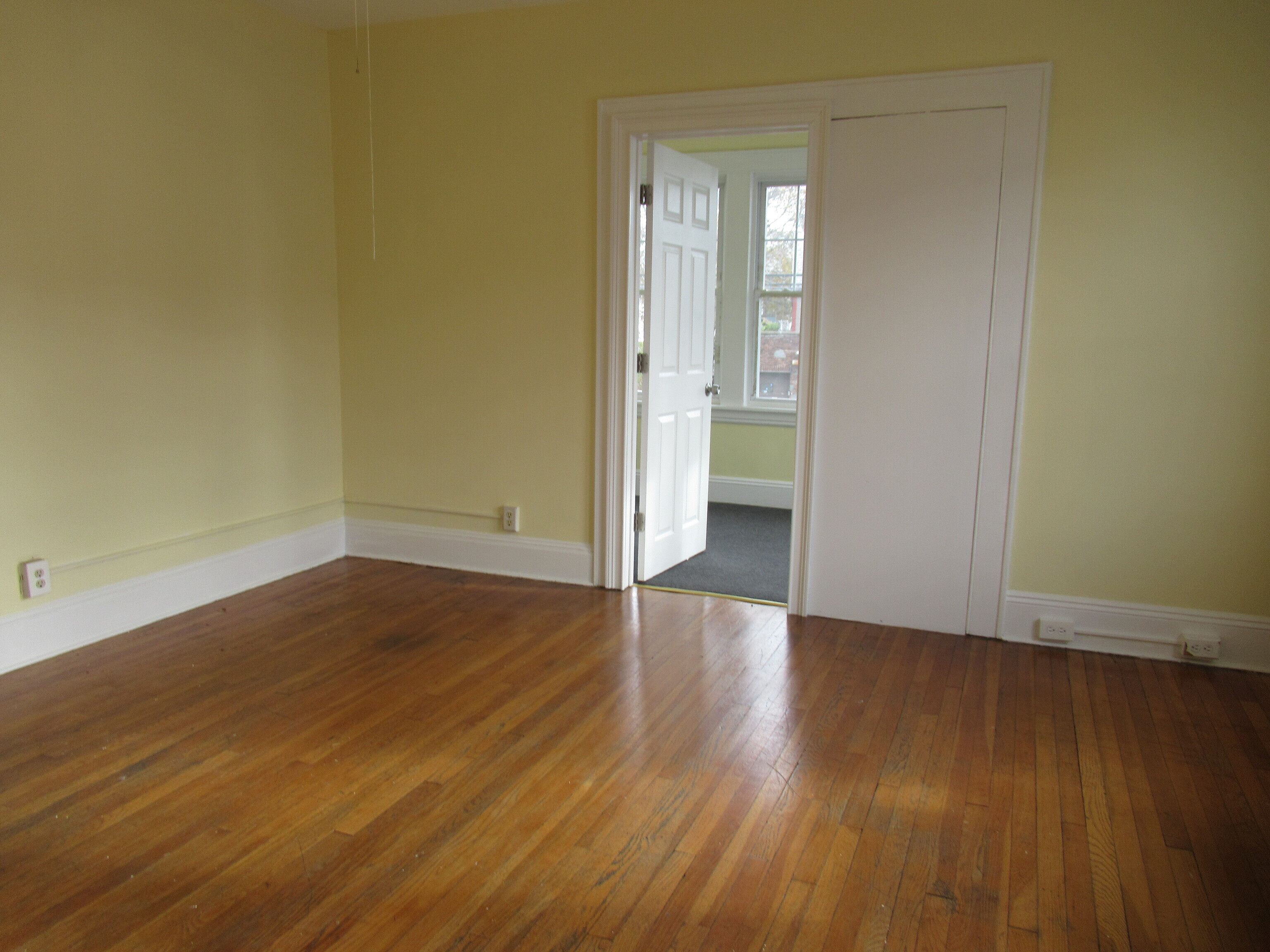 203 Wayne Street Bridgeport, CT 06606 - Photo 25 of 31