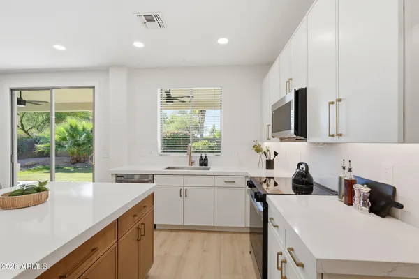 $899,900 | 2645 East Elmwood Place, Chandler, AZ 85249