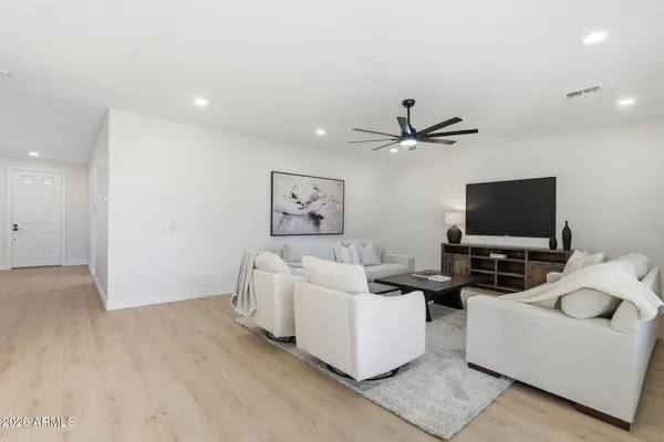 $899,900 | 2645 East Elmwood Place, Chandler, AZ 85249