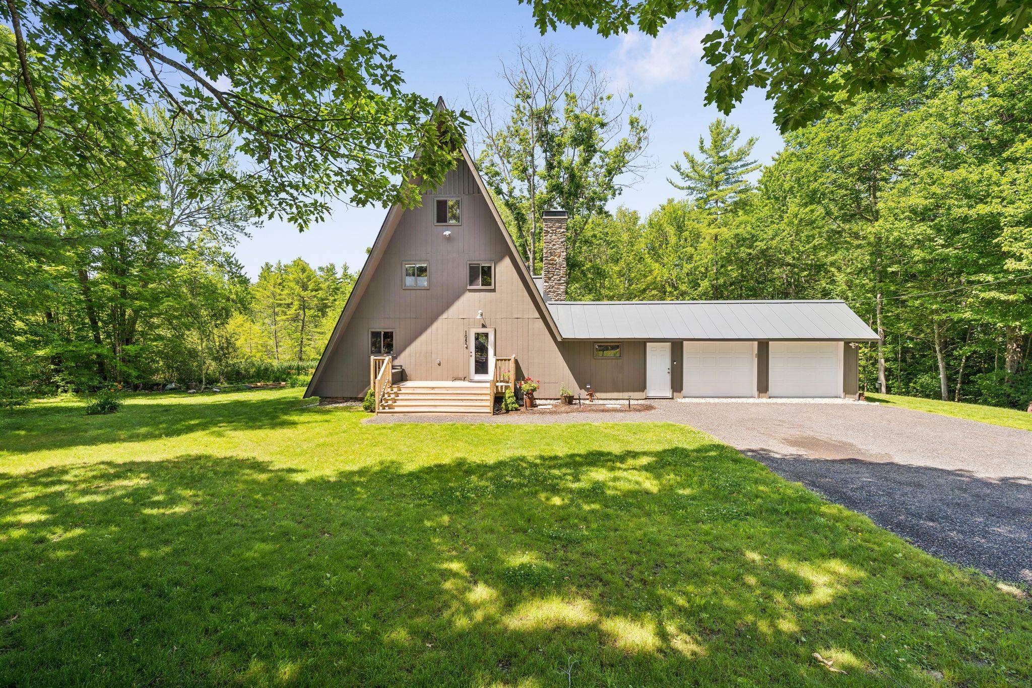 105 East Mountain Road Newport, NH 03773 - Photo 3 of 32
