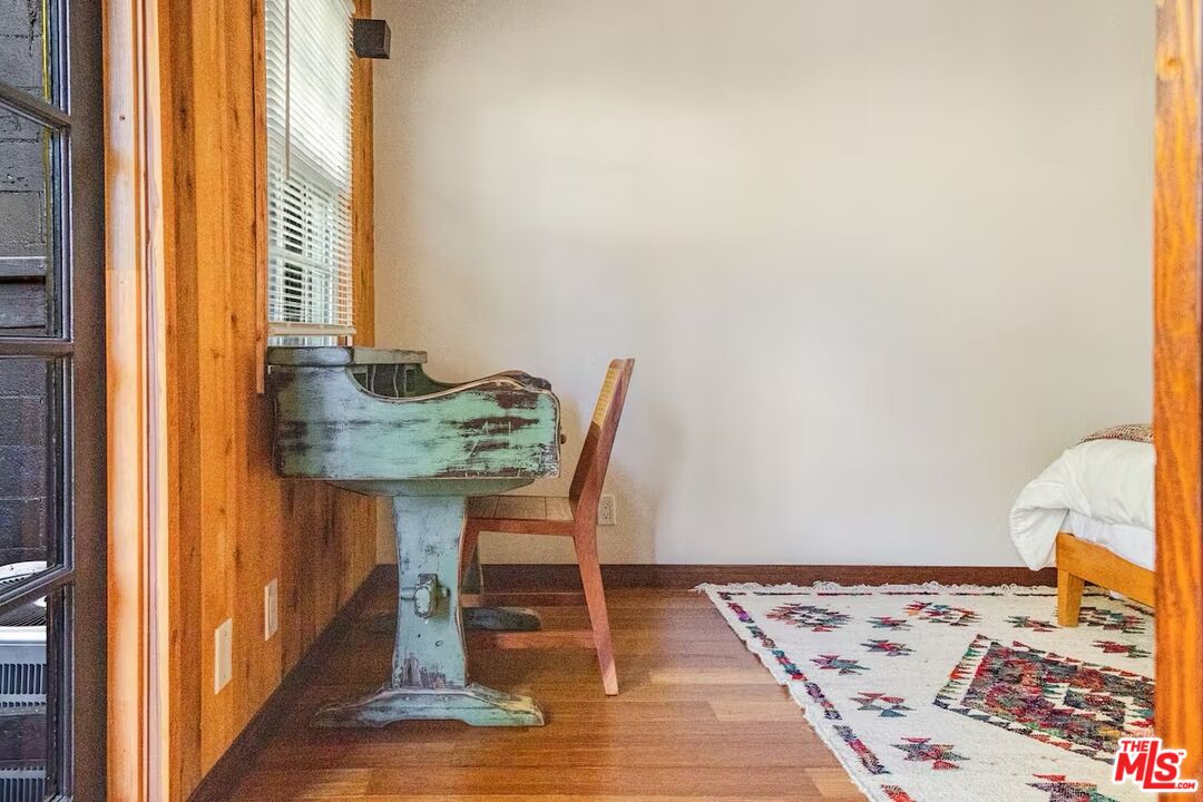 178 Muerdago Road Topanga, CA 90290 - Photo 33 of 73