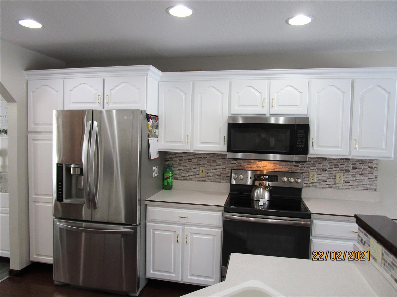 341 East Pleasant Valley Road Shepherd, MI 48883 - Photo 6 of 32 1884396-5.JPG