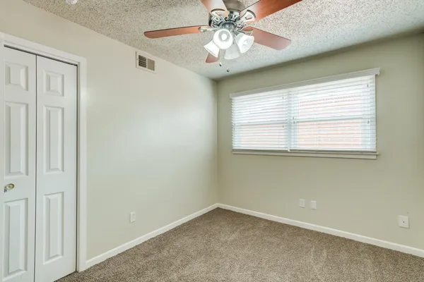 $1,600 | 5017 46th Street, Lubbock, TX 79414