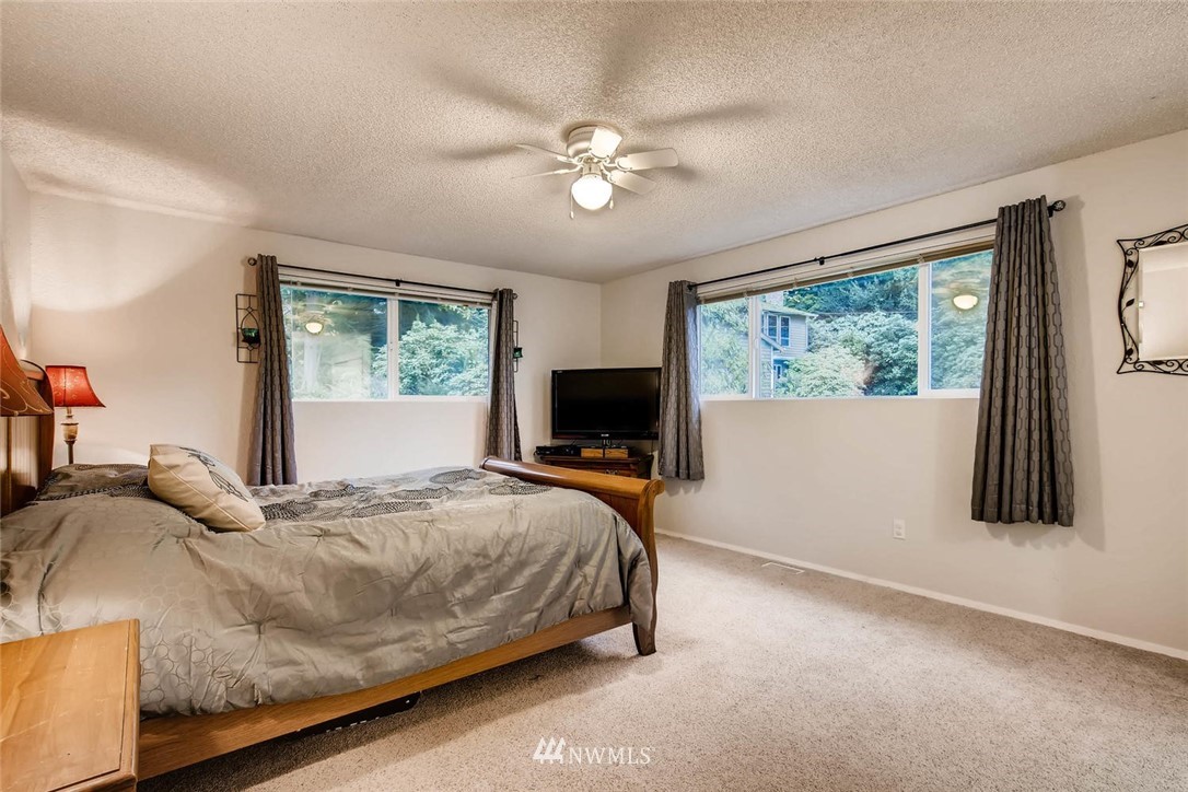 20305 Southeast 145th Street Renton, WA 98059 - Photo 11 of 25