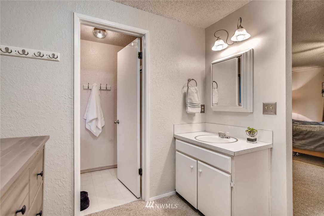 20305 Southeast 145th Street Renton, WA 98059 - Photo 12 of 25
