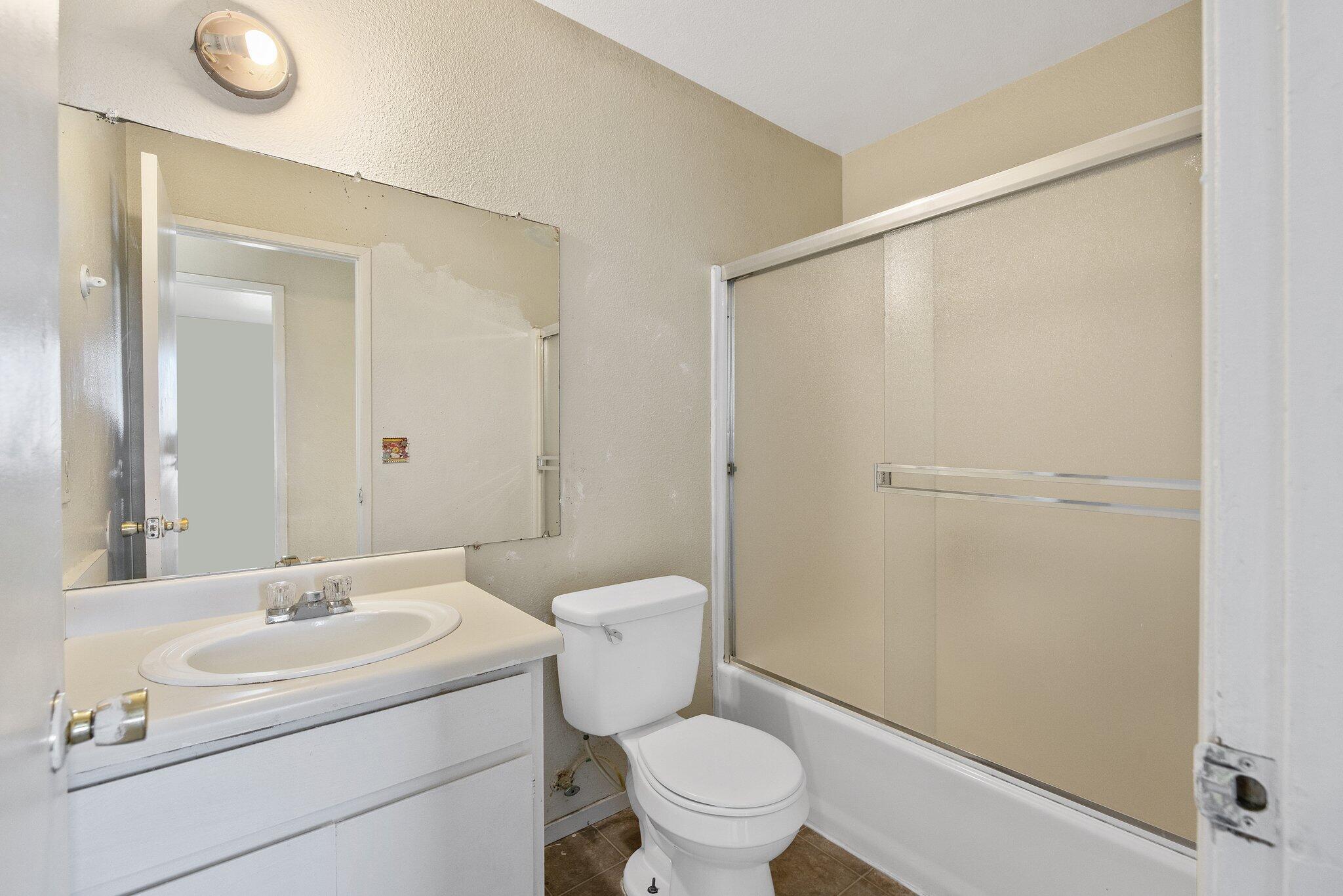 30988 Commercial Road Visalia, CA 93291 - Photo 17 of 30 19
