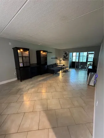 $2,500 | 109 Pine Court, Oldsmar, FL 34677