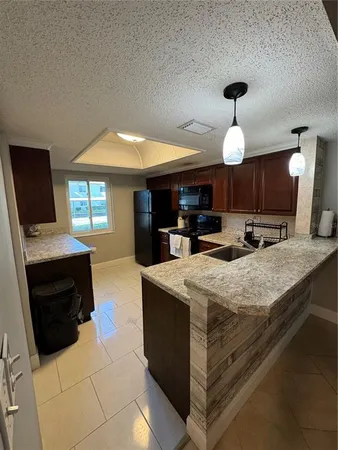 $2,500 | 109 Pine Court, Oldsmar, FL 34677