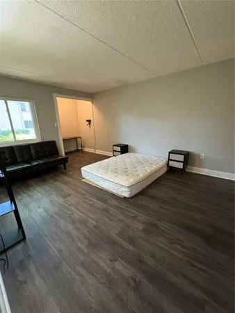 $2,500 | 109 Pine Court, Oldsmar, FL 34677