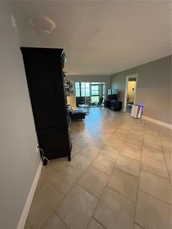 $2,500 | 109 Pine Court, Oldsmar, FL 34677