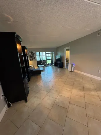 $2,500 | 109 Pine Court, Oldsmar, FL 34677