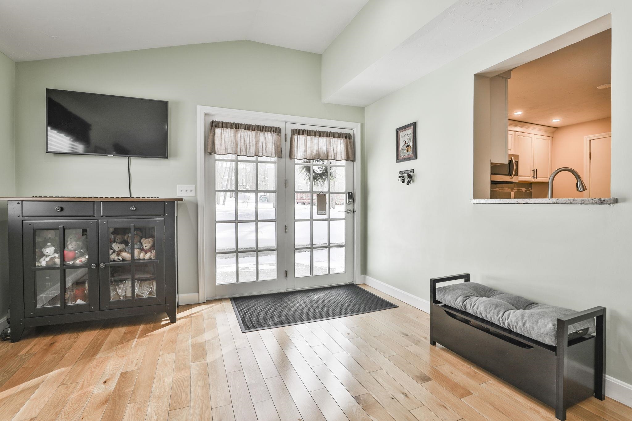 67 B Kienia Road Hudson, NH 03051 - Photo 5 of 26 Gallery Image 5