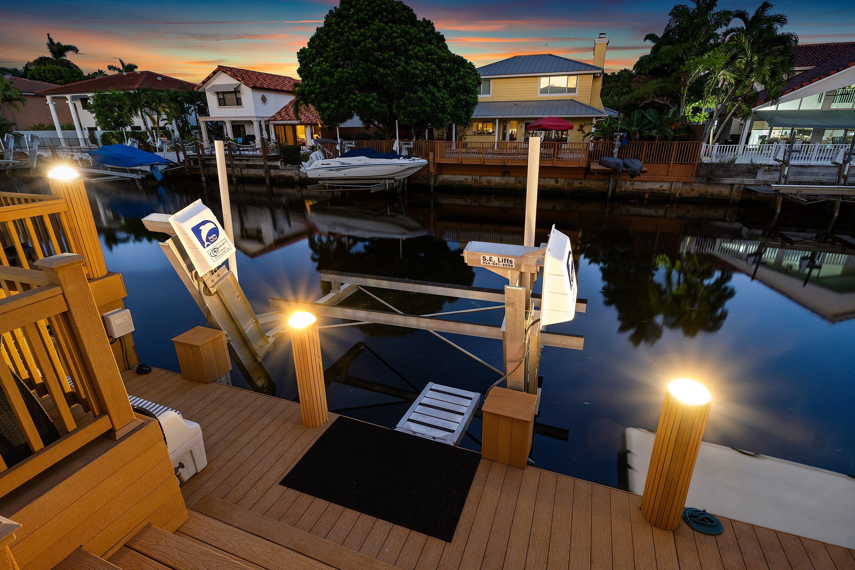 1548 Southwest 5th Avenue Boca Raton, FL 33432 - Photo 34 of 64 a outdoor view with sitting space