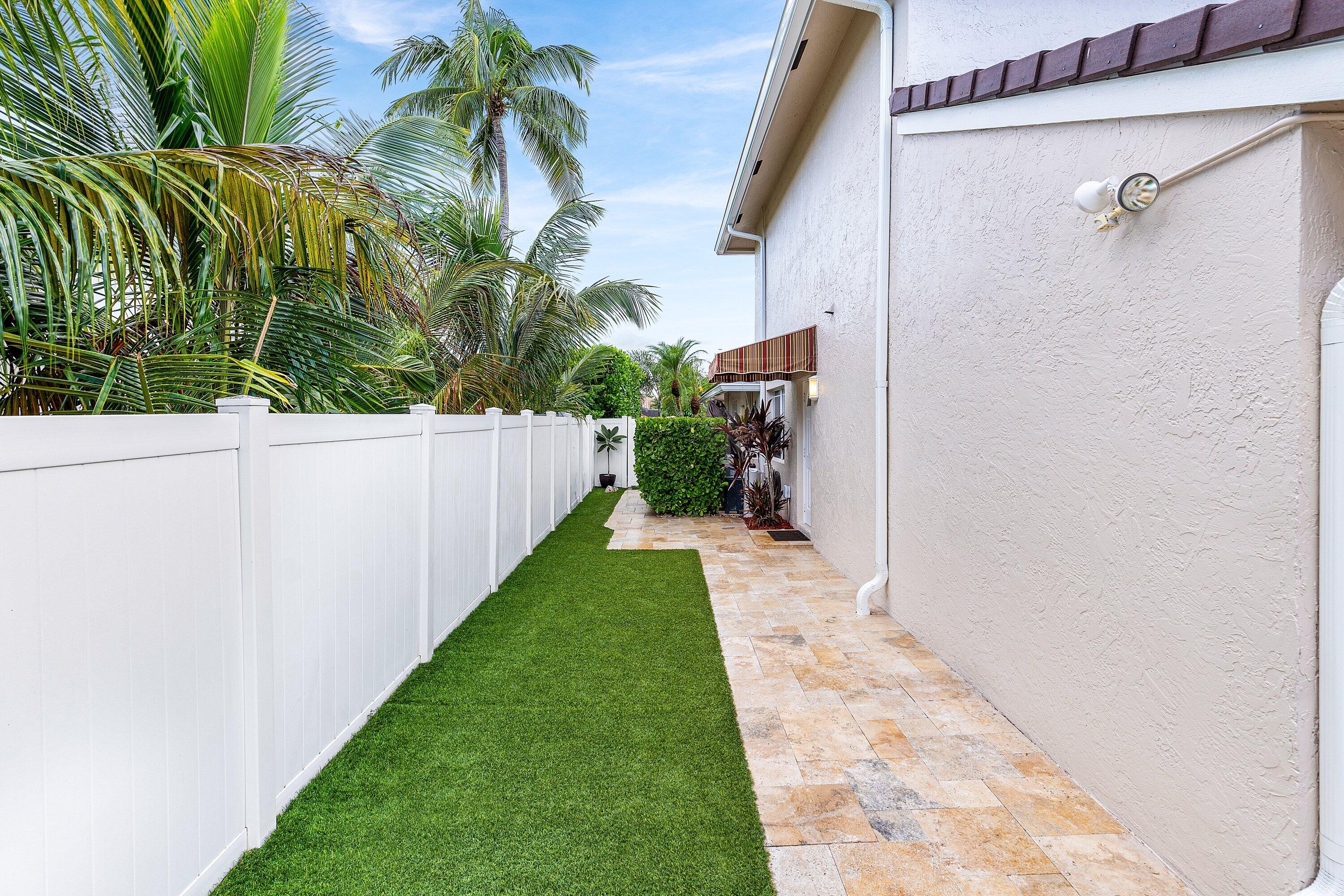 1548 Southwest 5th Avenue Boca Raton, FL 33432 - Photo 37 of 64 015-1548Southwest5thAvenue-BocaRaton-FL-