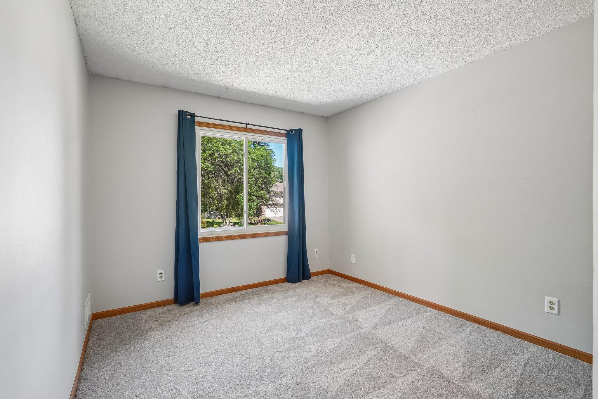 15229 Buchanan Court Eden Prairie, MN 55344 - Photo 17 of 31
