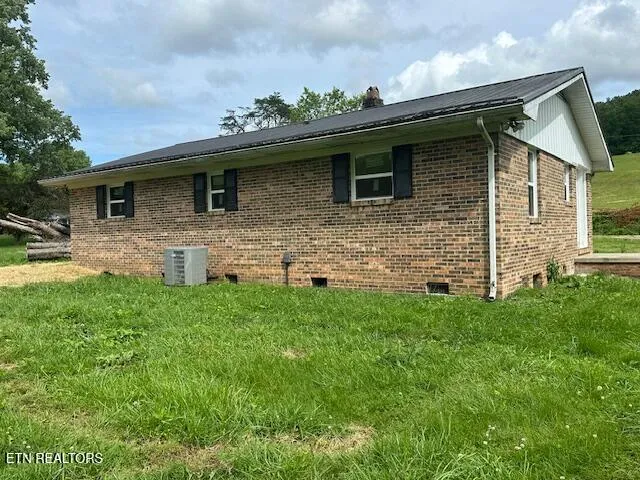 $159,000 | 320 Speaks Br Road, Rose Hill, VA 24281