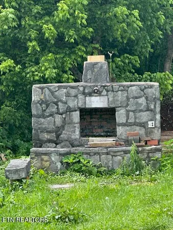 $159,000 | 320 Speaks Br Road, Rose Hill, VA 24281