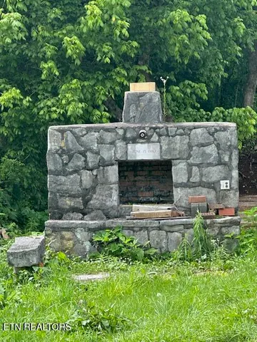 $159,000 | 320 Speaks Br Road, Rose Hill, VA 24281