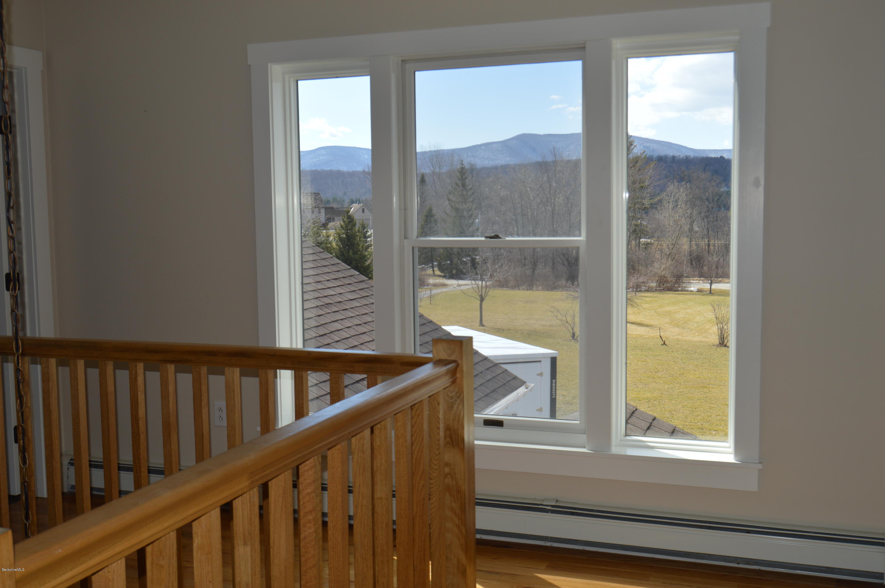 390 Stratton Road Williamstown, MA 01267 - Photo 28 of 48 upstairs foyer view