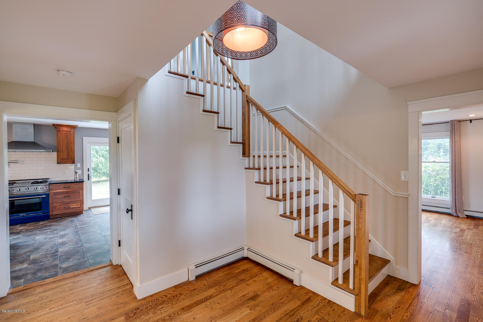 390 Stratton Road Williamstown, MA 01267 - Photo 5 of 48 Foyer