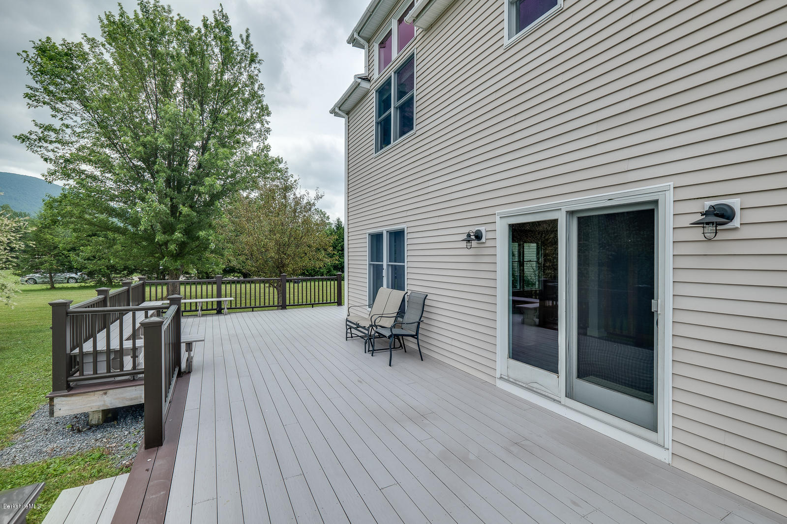390 Stratton Road Williamstown, MA 01267 - Photo 44 of 48 Back deck