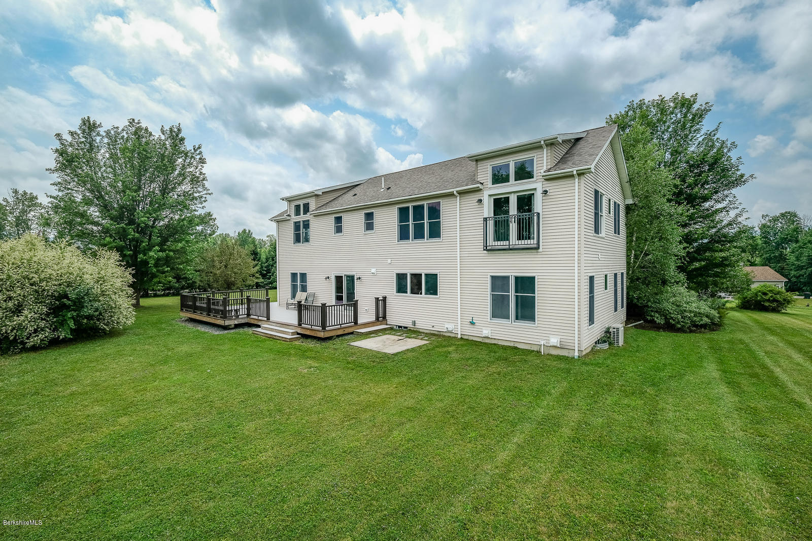 390 Stratton Road Williamstown, MA 01267 - Photo 46 of 48 aerial back