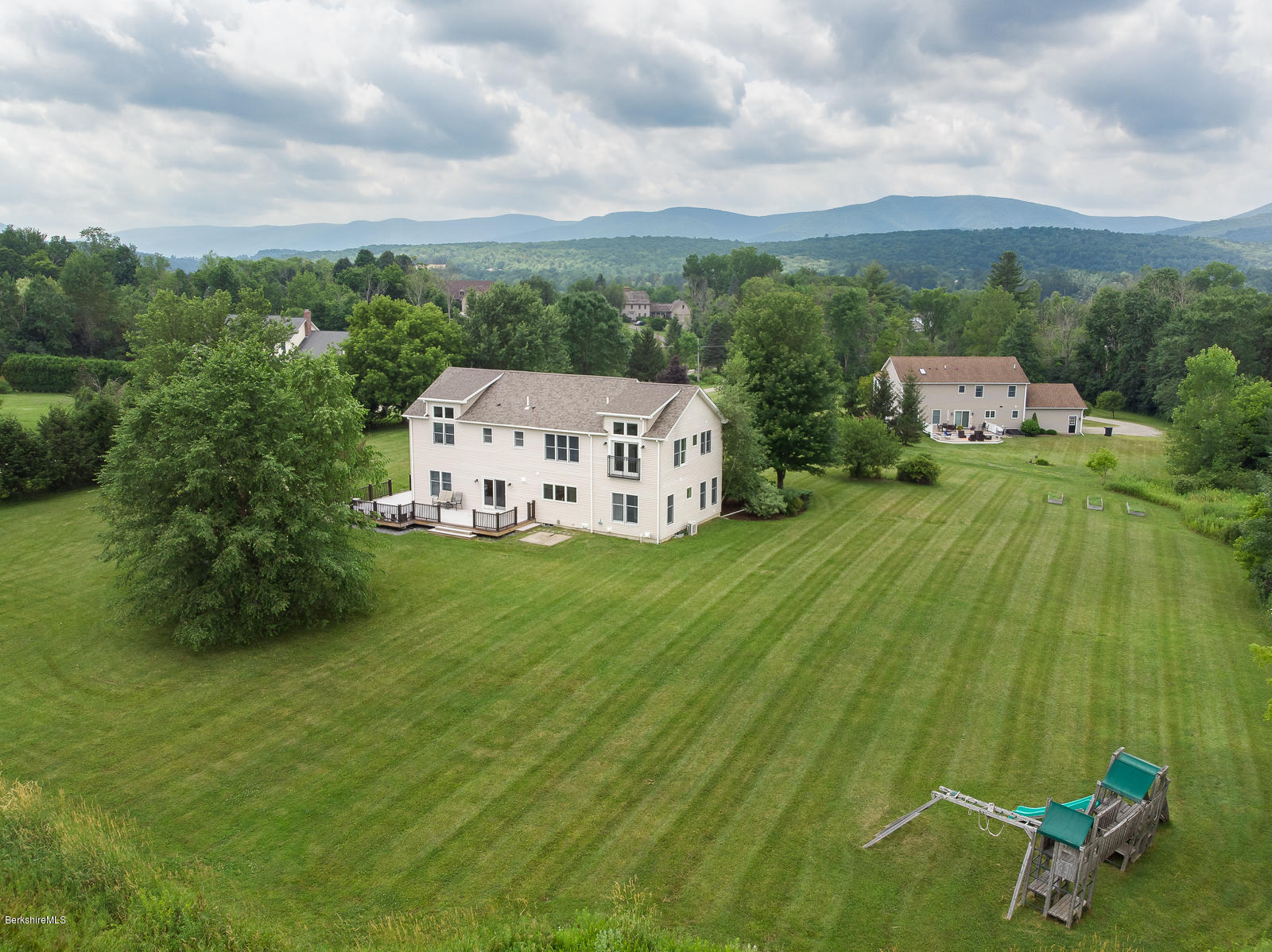 390 Stratton Road Williamstown, MA 01267 - Photo 48 of 48 aerial