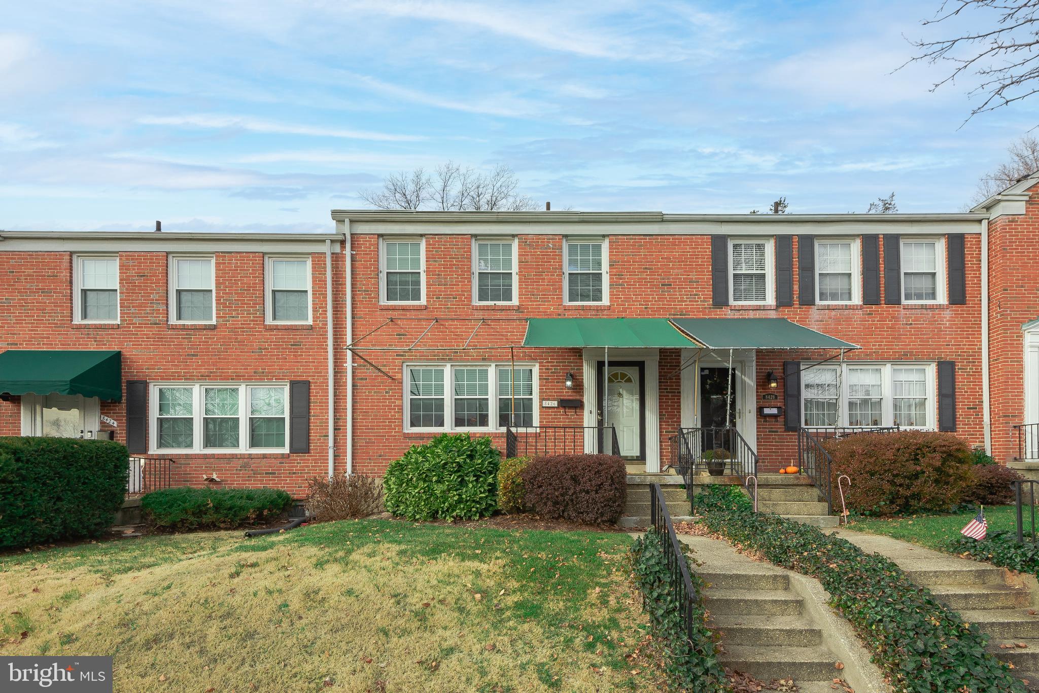 Beautiful Brick 3BR 1.5 BA in a great location.