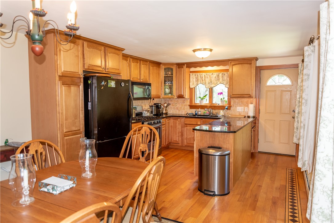 282 Arcadia Road Richmond, RI 02832 - Photo 4 of 42