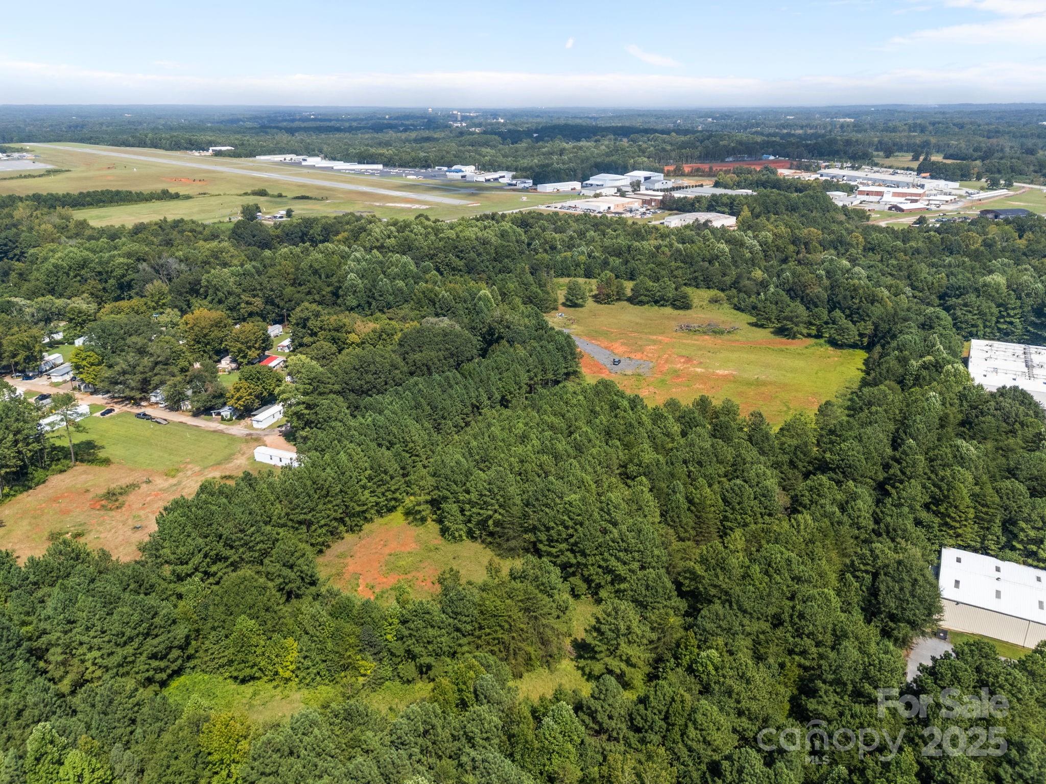 701 Airport Road Salisbury, NC 28147 - Photo 15 of 16 a view of city and ocean