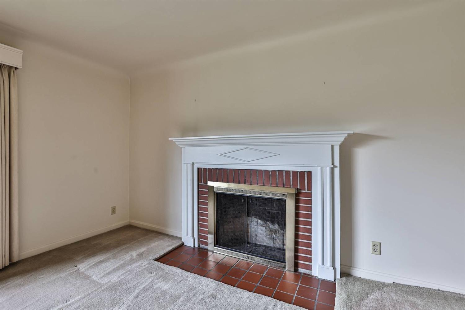 1216 Anderson Ferry Road Cincinnati, OH 45238 - Photo 6 of 33