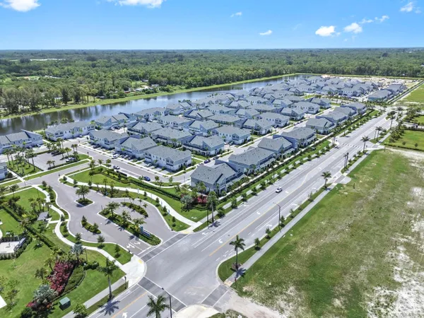 $3,500 | 16404 Mirabell Mnr Lane, Loxahatchee, FL 33470