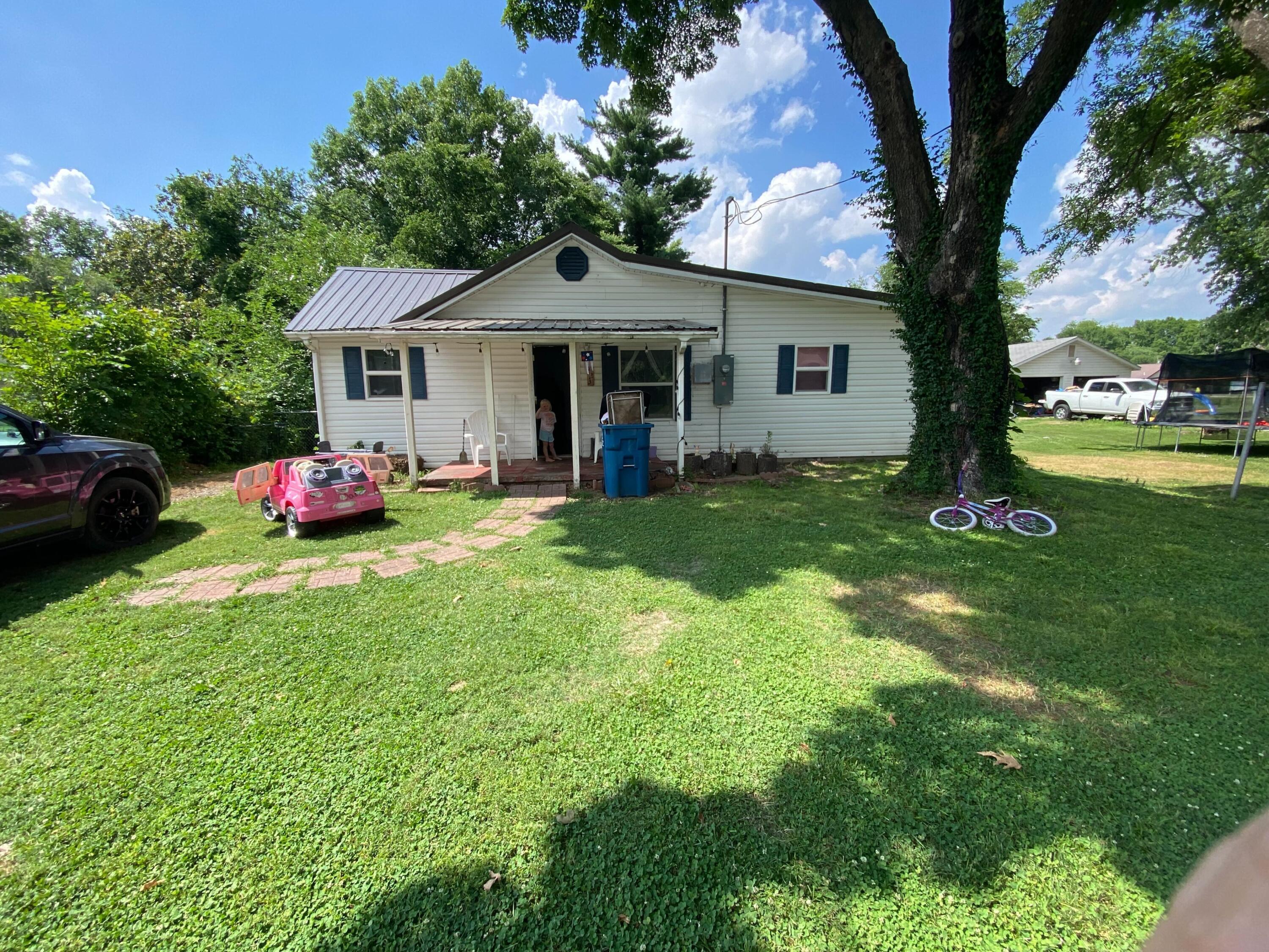 423 Oneida Street Seneca, MO 64865 - Photo 1 of 1 IMG_4770