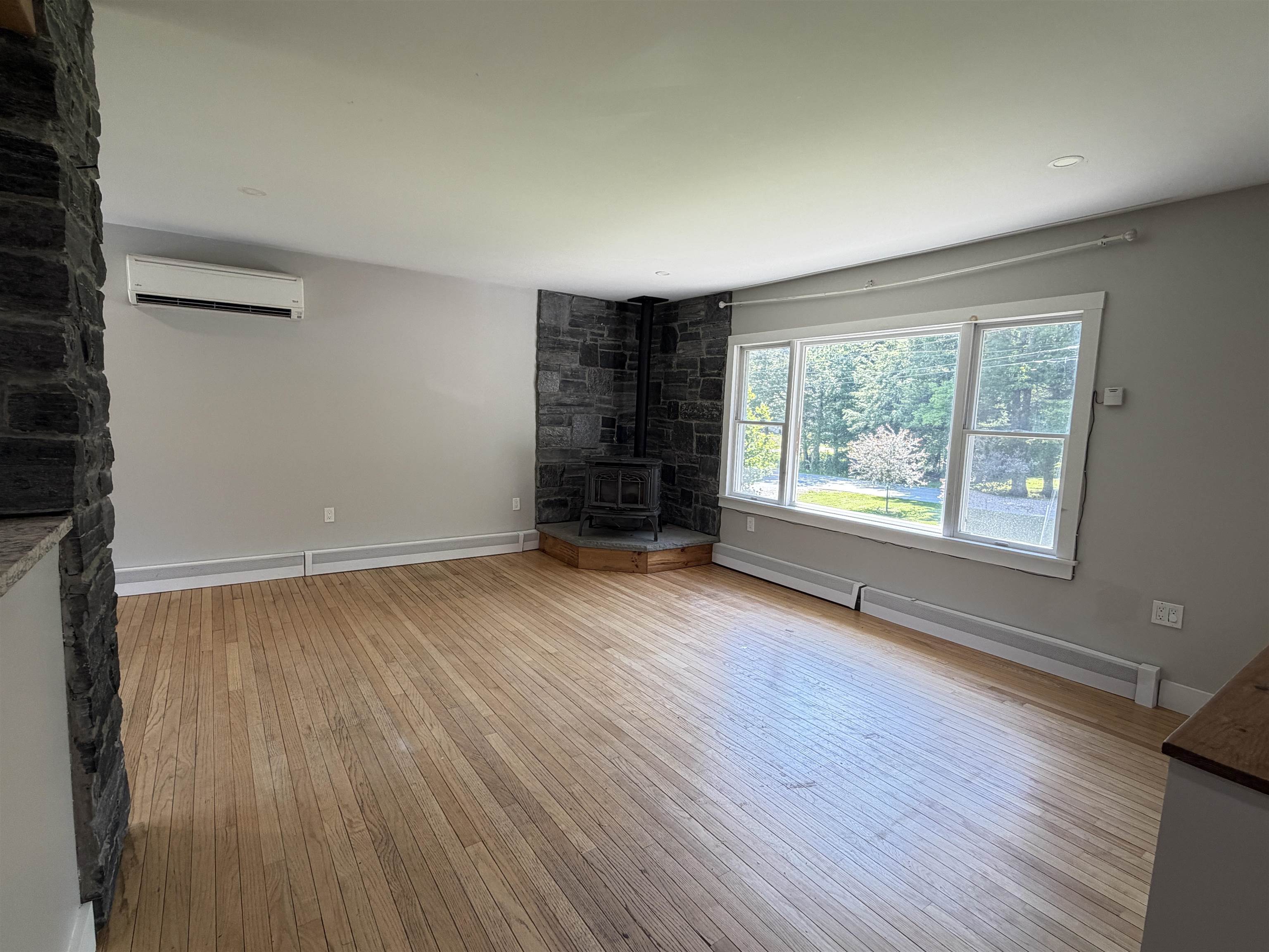 470 Creek Road Wallingford, VT 05773 - Photo 12 of 35