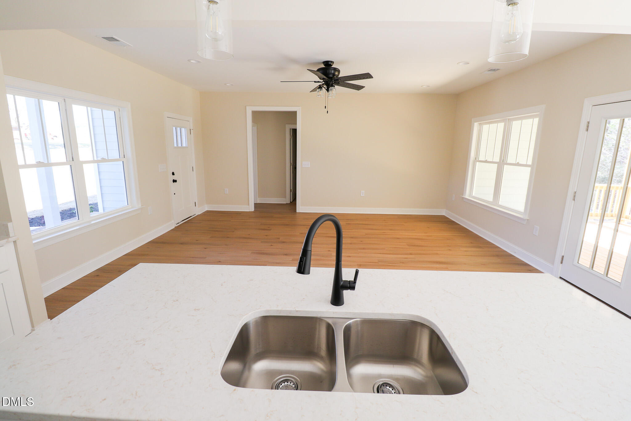 225 Parker Road Four Oaks, NC 27524 - Photo 23 of 41 225 interior 8