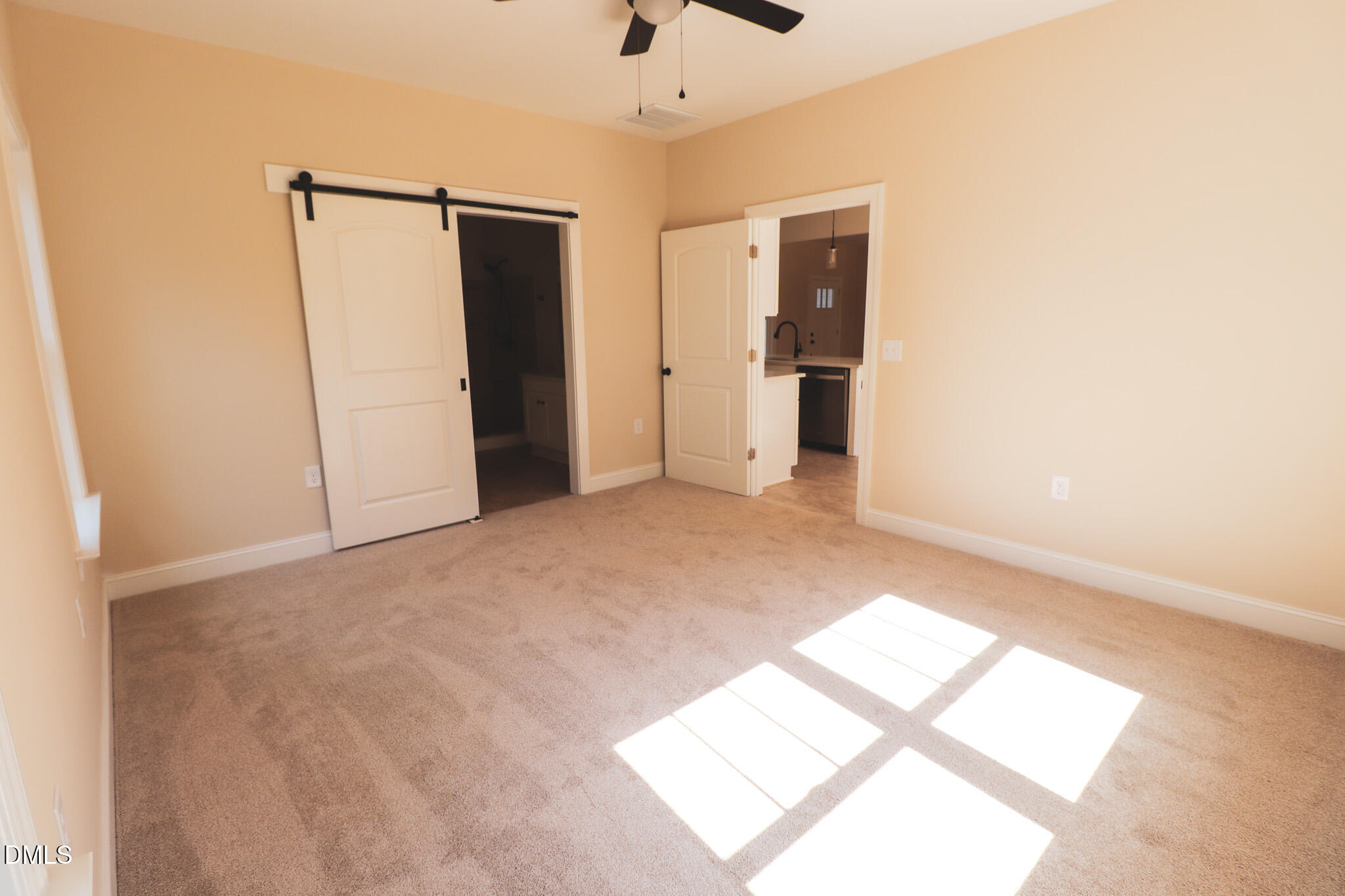 225 Parker Road Four Oaks, NC 27524 - Photo 26 of 41 225 interior 28